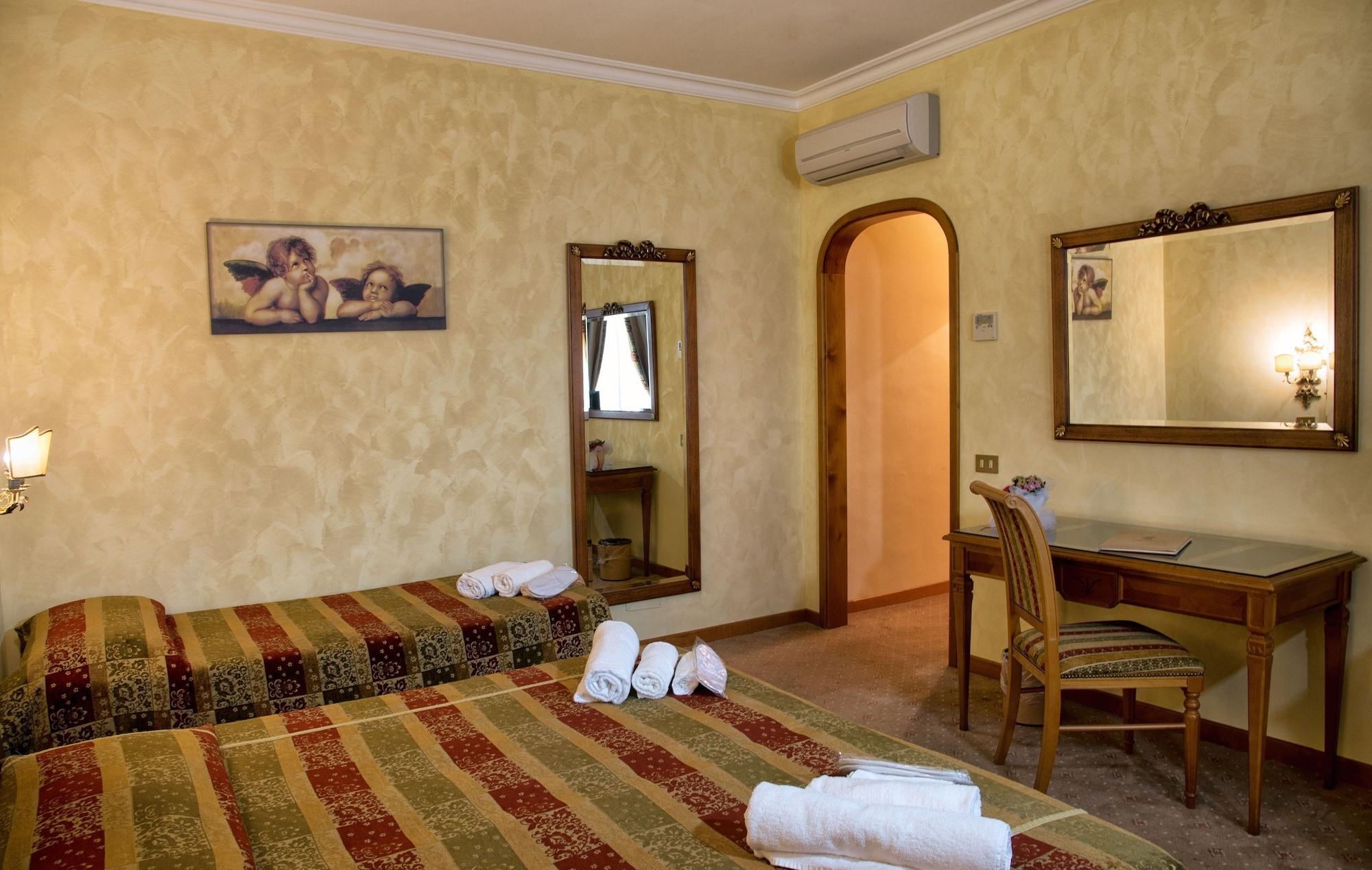 Grand Hotel Helio Cabala Marino Εξωτερικό φωτογραφία