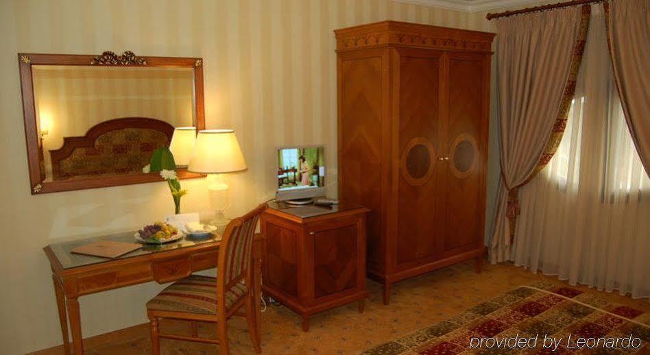 Grand Hotel Helio Cabala Marino Εξωτερικό φωτογραφία